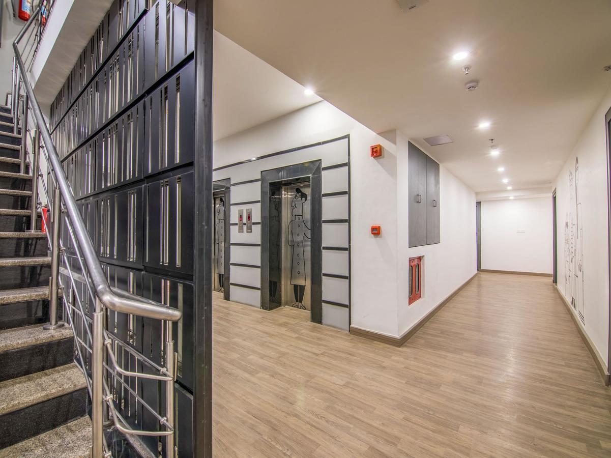 Oyo Townhouse 028 Corporate Suite Noida Dış mekan fotoğraf