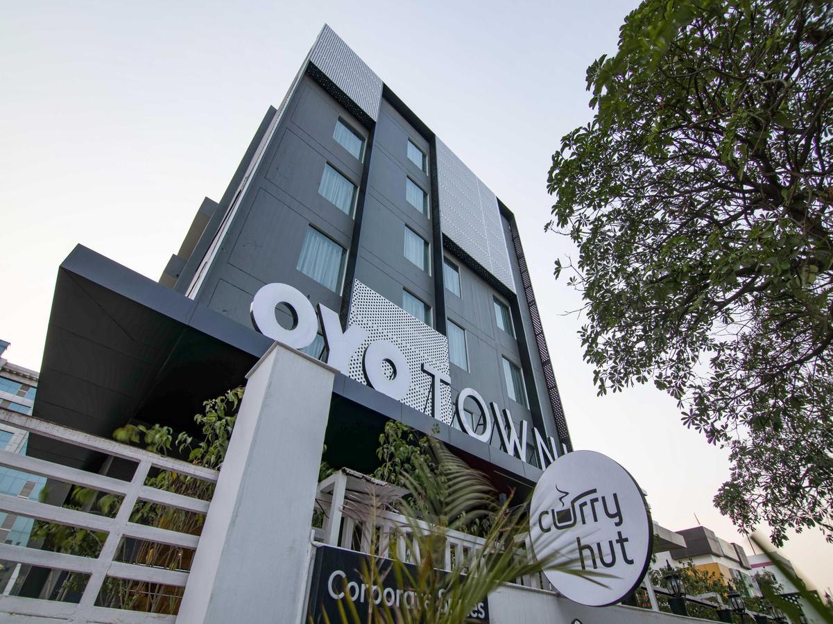 Oyo Townhouse 028 Corporate Suite Noida Dış mekan fotoğraf