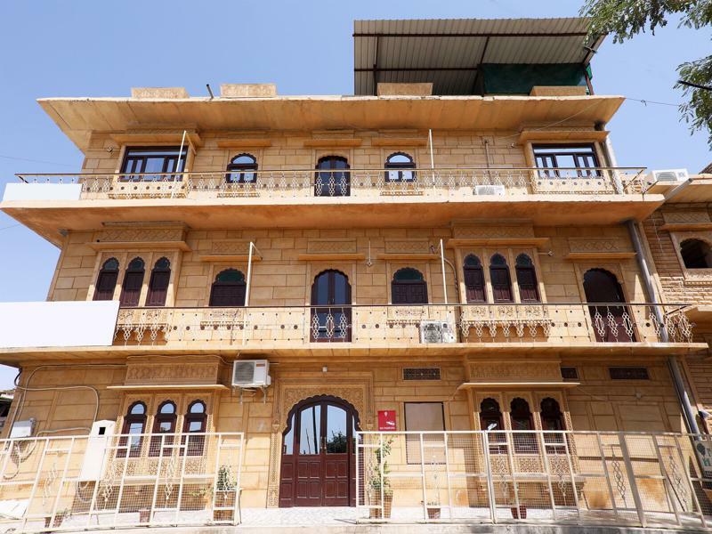 Oyo Townhouse 028 Corporate Suite Noida Dış mekan fotoğraf