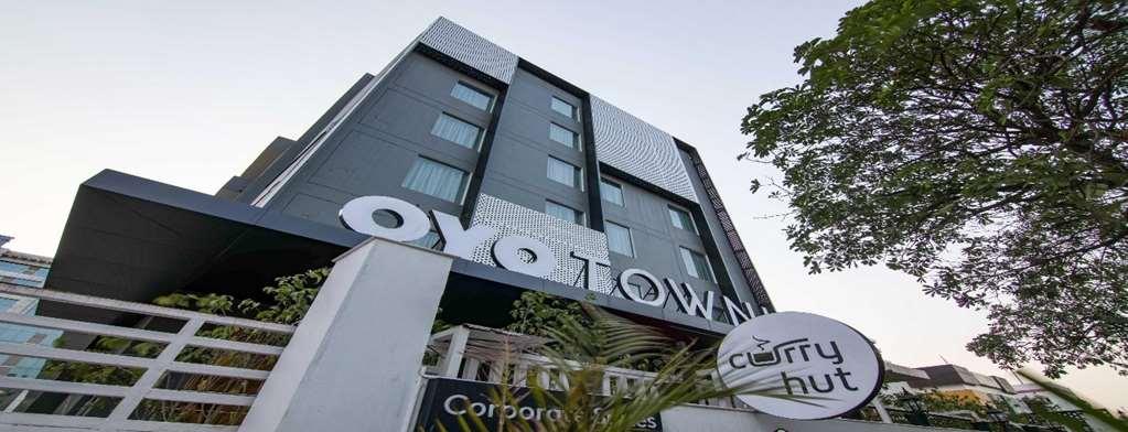 Oyo Townhouse 028 Corporate Suite Noida Dış mekan fotoğraf