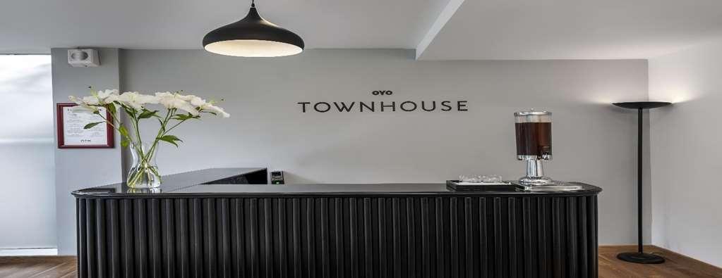 Oyo Townhouse 028 Corporate Suite Noida İç mekan fotoğraf