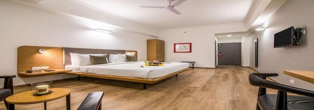 Oyo Townhouse 028 Corporate Suite Noida Oda fotoğraf